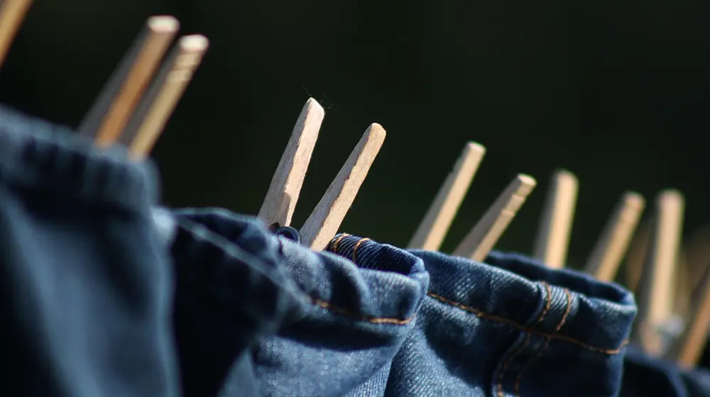 Co zrobić z ubrankami po dziecku? 5 sposobów na recykling